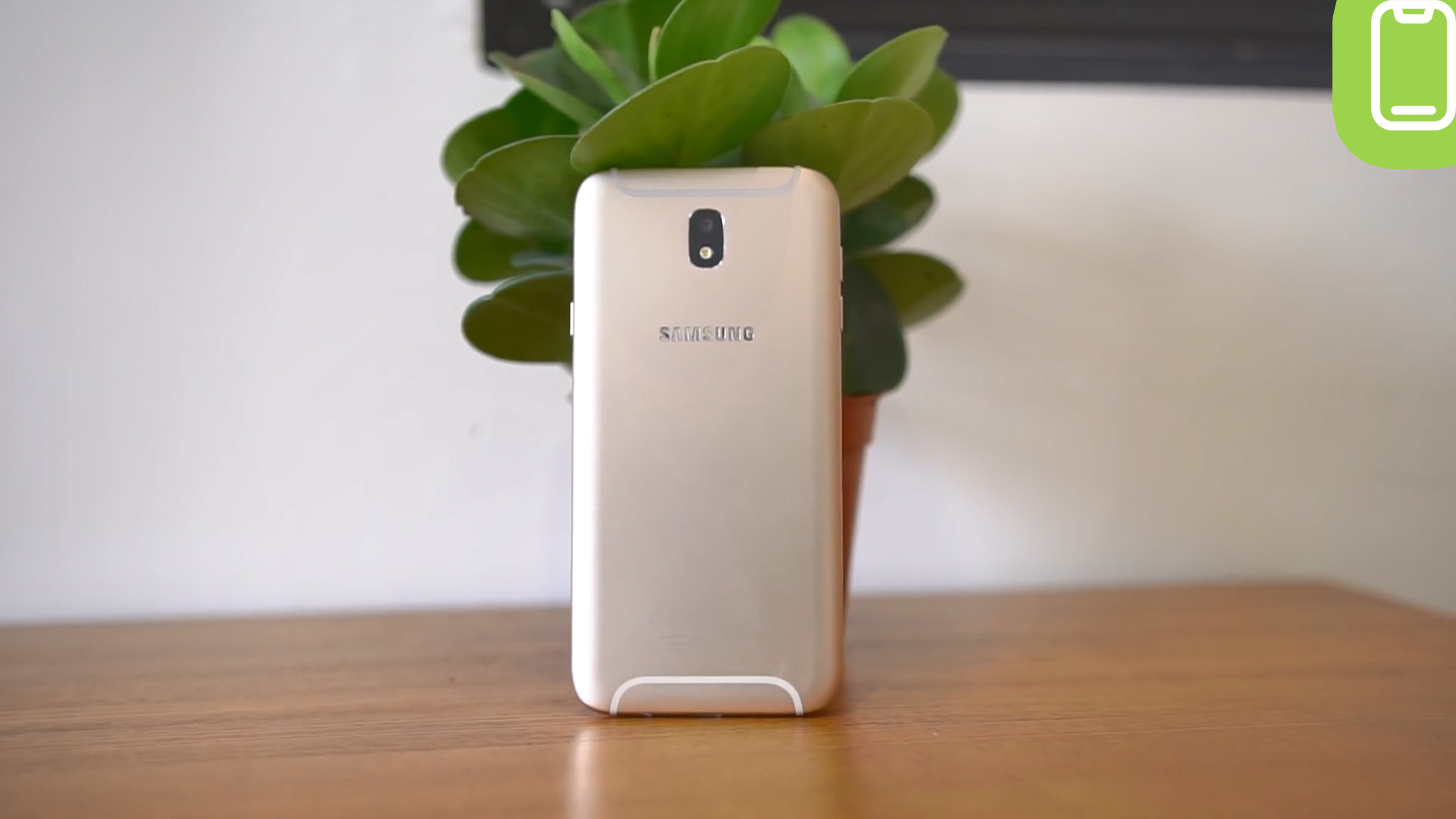 Đánh giá chi tiết Samsung Galaxy J7 Pro - Ảnh 2