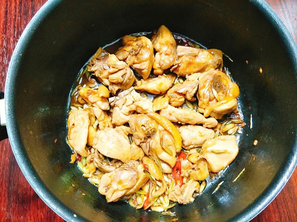 xao thit ga cho chin