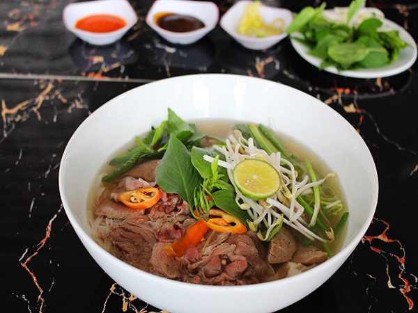 tô phở bò thơm ngon