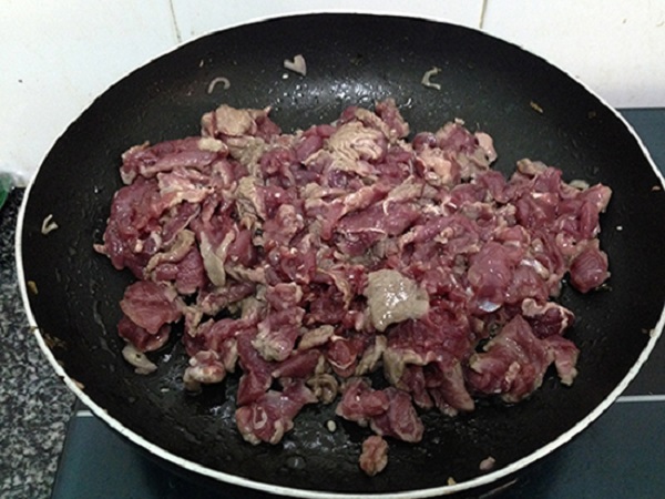 xào cho thịt bò chín tái