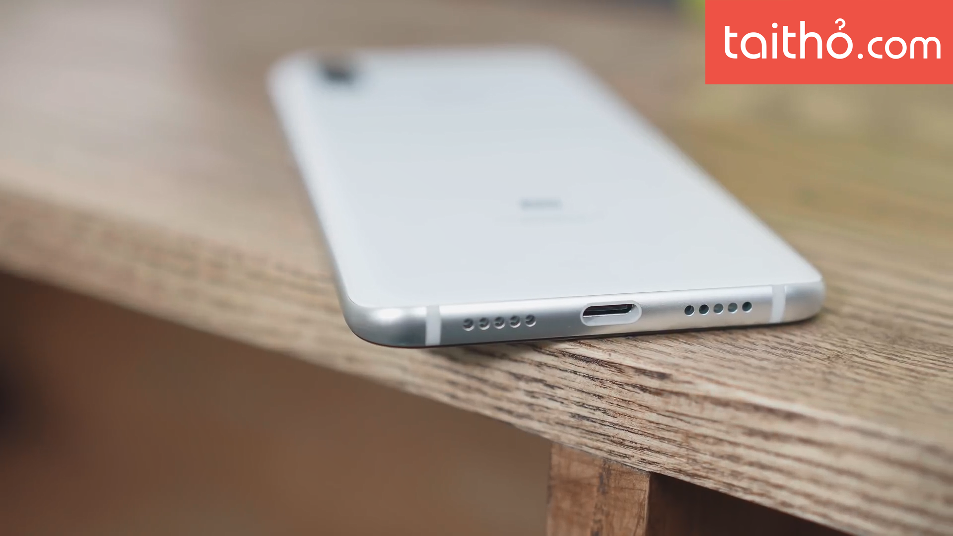 Đánh giá chi tiết Xiaomi Mi 8 - Ảnh 4