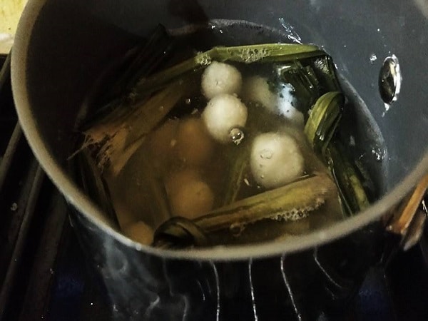 luộc khoai mì nấu chè