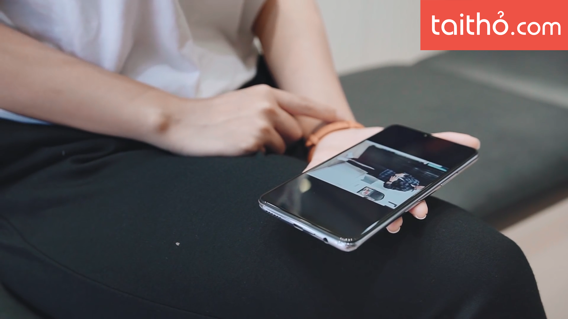 Đánh giá chi tiết Oppo F7 - Ảnh 2